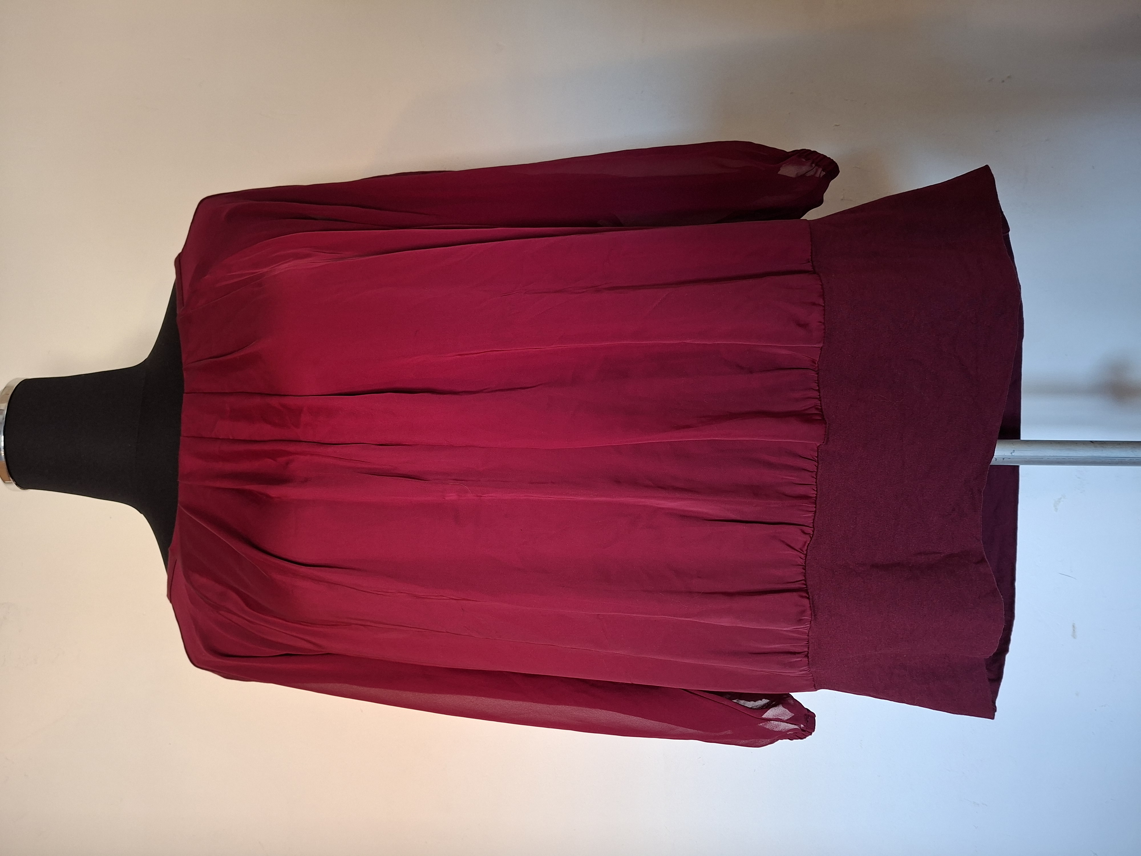 Chiffon blouse bordeauxrood maat 48/50