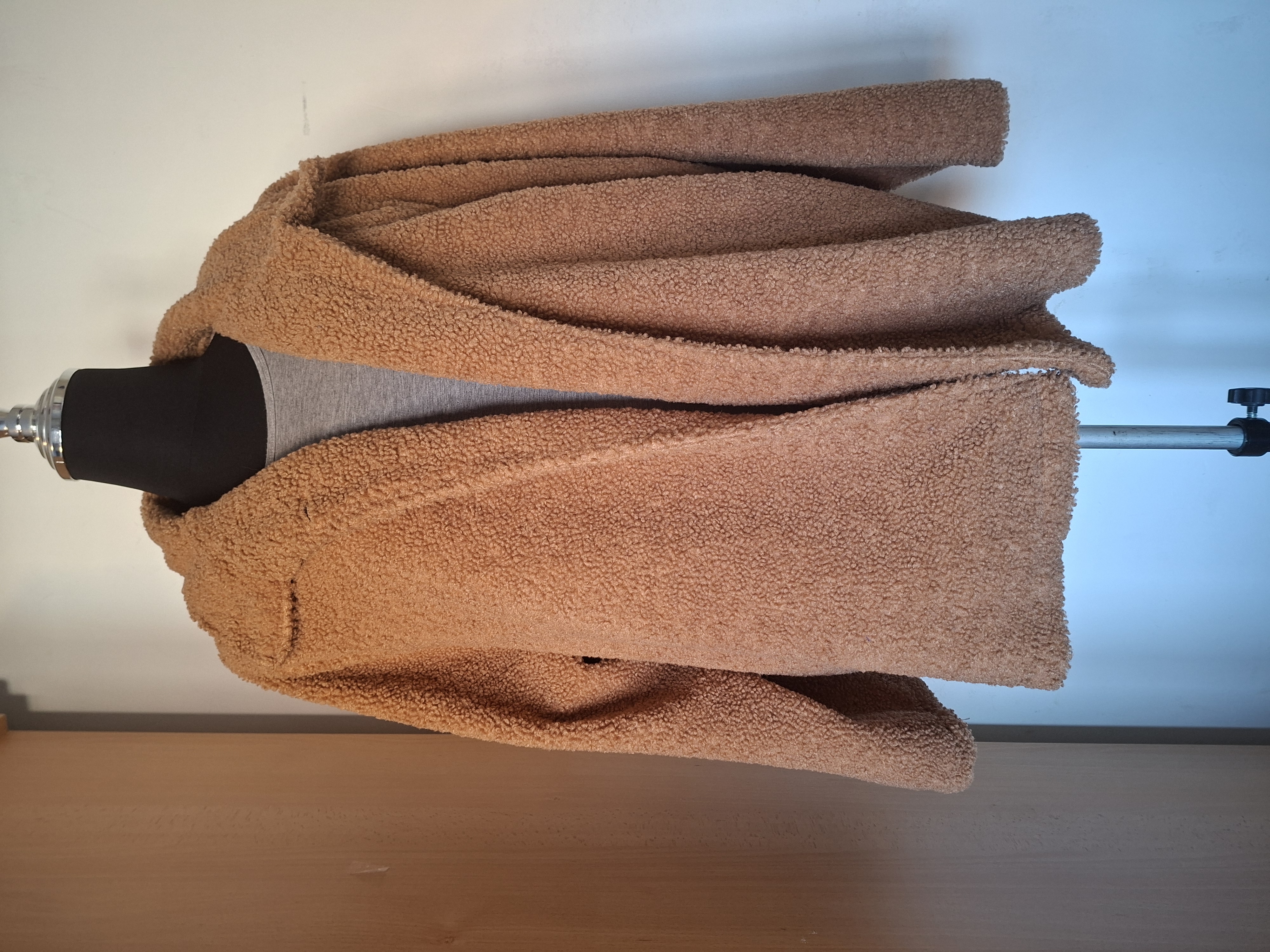 20260208_132819 Teddy vest camel - Maat 52