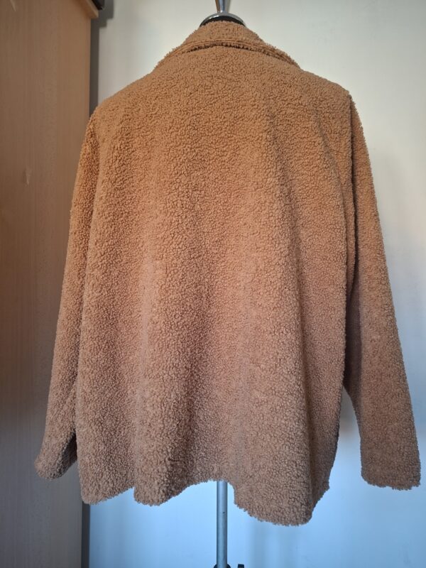 20260208_132827 Teddy vest camel - Maat 52