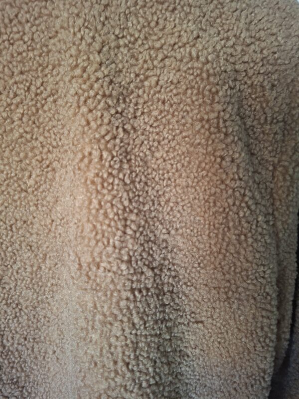 20260208_132832_001 Teddy vest camel - Maat 52