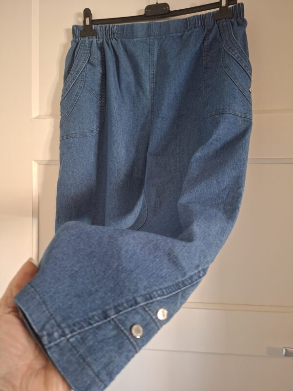 Jeans capri broek met elastische band - Maat T6