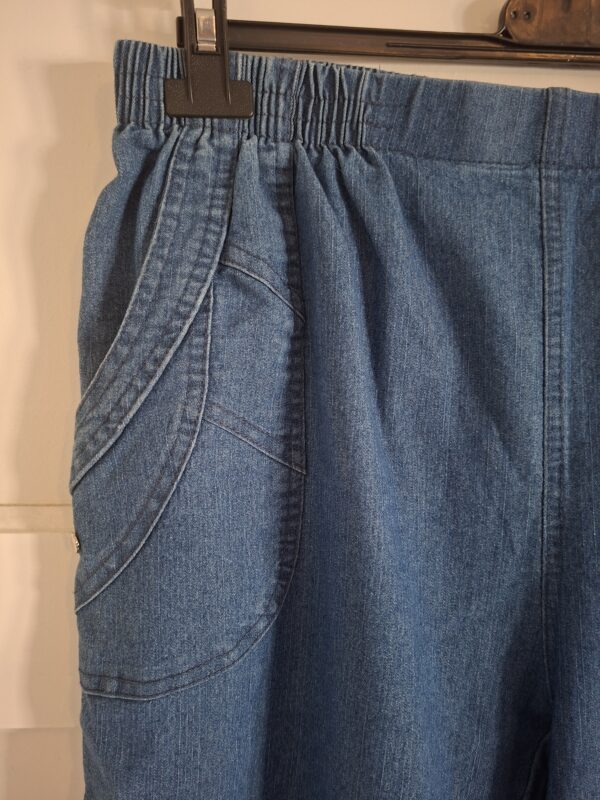 Jeans capri broek met elastische band - Maat T6