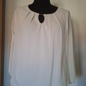 Style Fashion witte blouse gouden detail