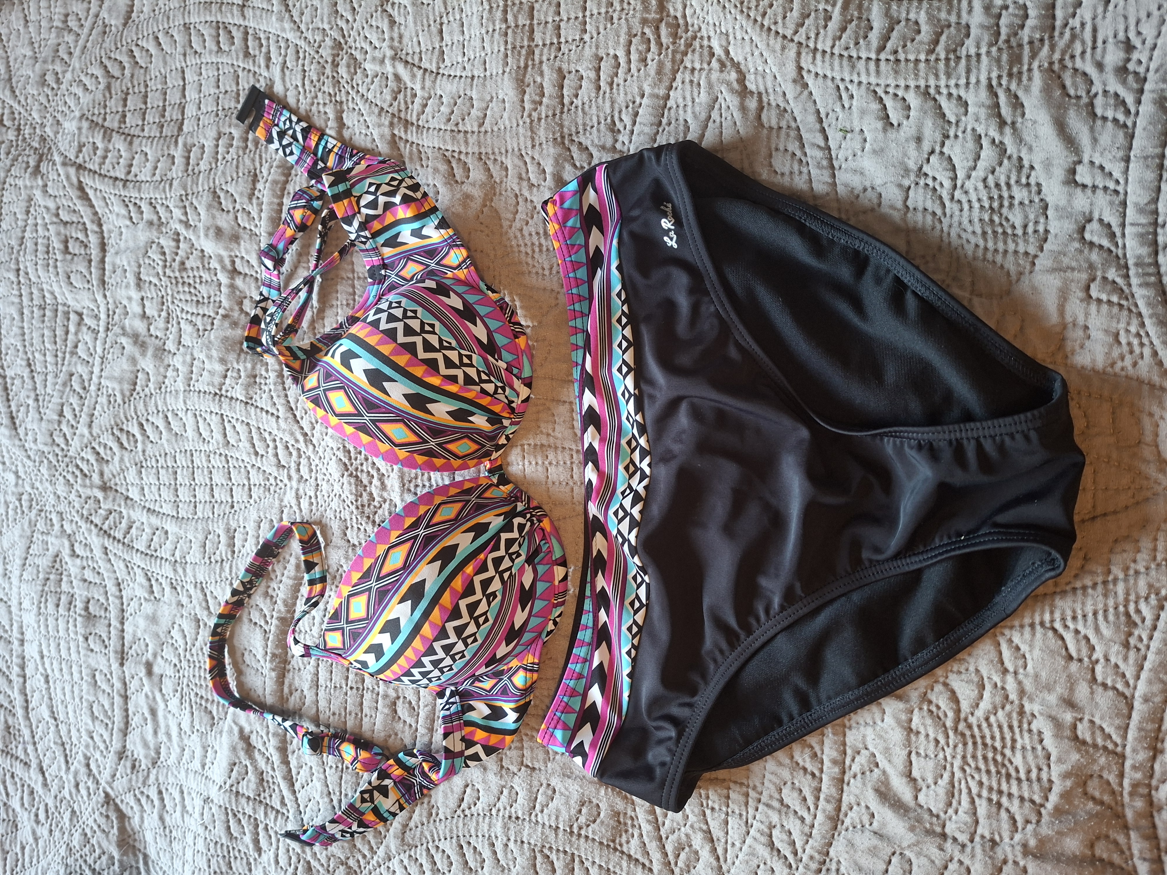 La Roche bikini etnisch patroon maat 38
