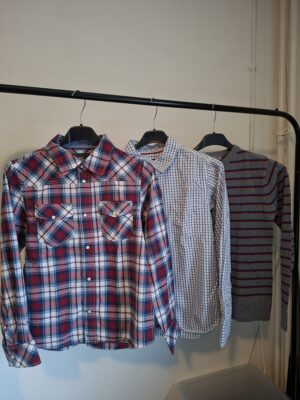 Jongenskleding set 3 stuks maat 146 H&M overhemden en trui