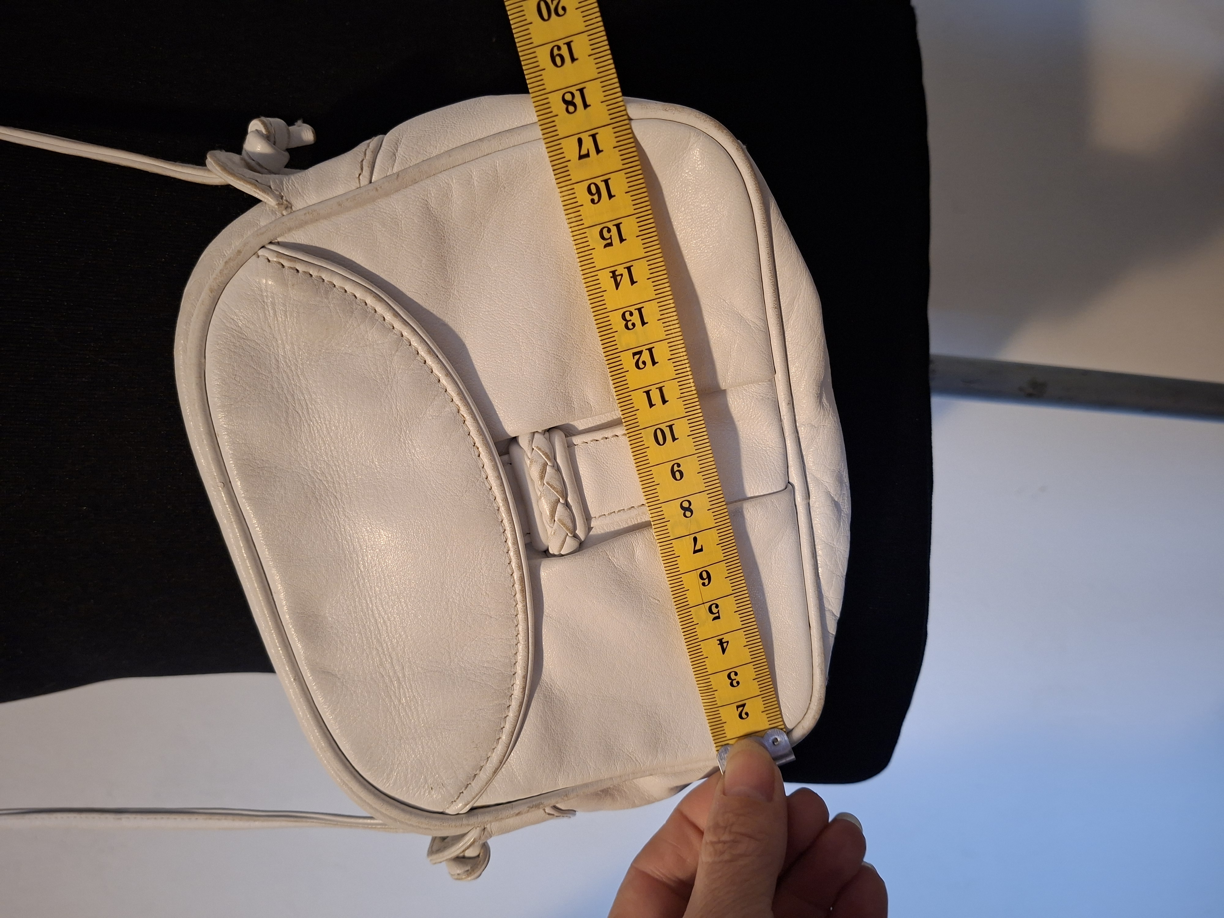 Cypress witte leren schoudertas met gevlochten detail