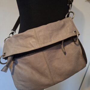 20260219_095711 VERA PELLE beige leren schoudertas - Italiaans leer