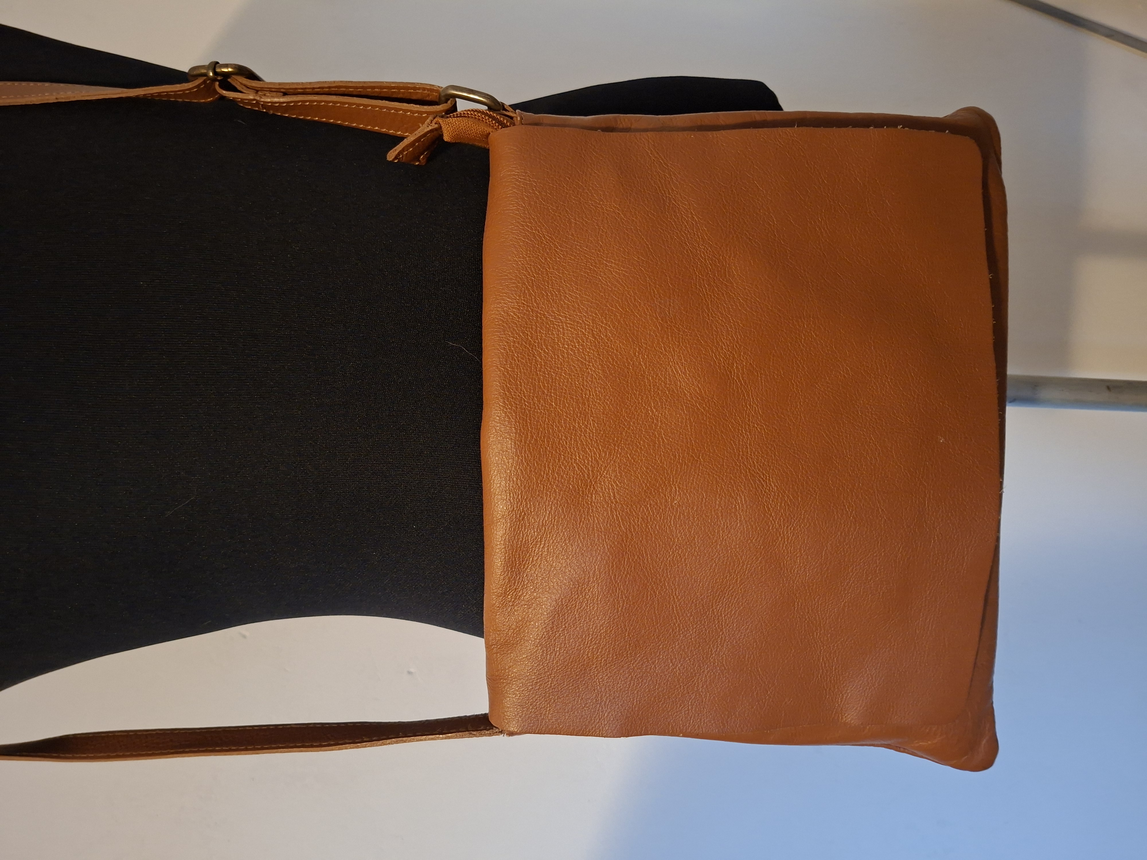 VERA PELLE cognac leren schoudertas - Italiaans leer