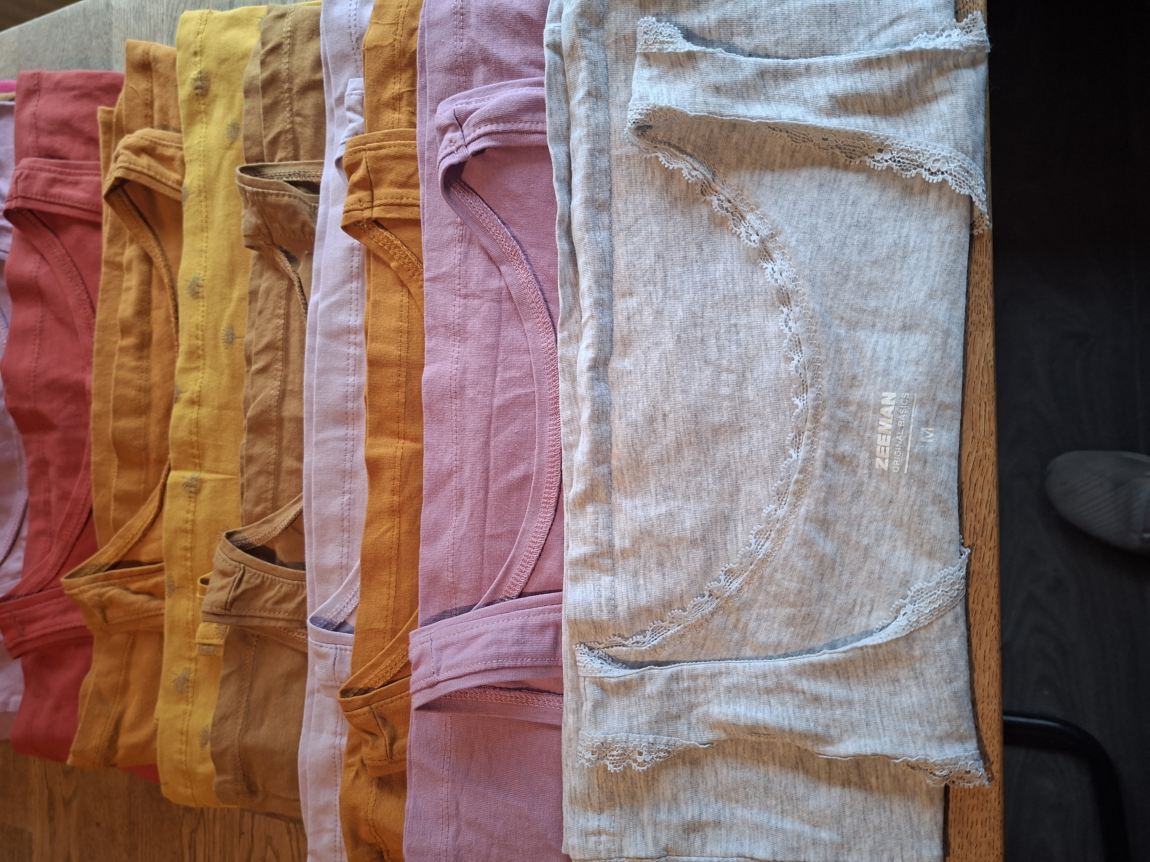 20260220_155646 Zeeman topjes pakket 13 stuks maat 36 - diverse kleuren