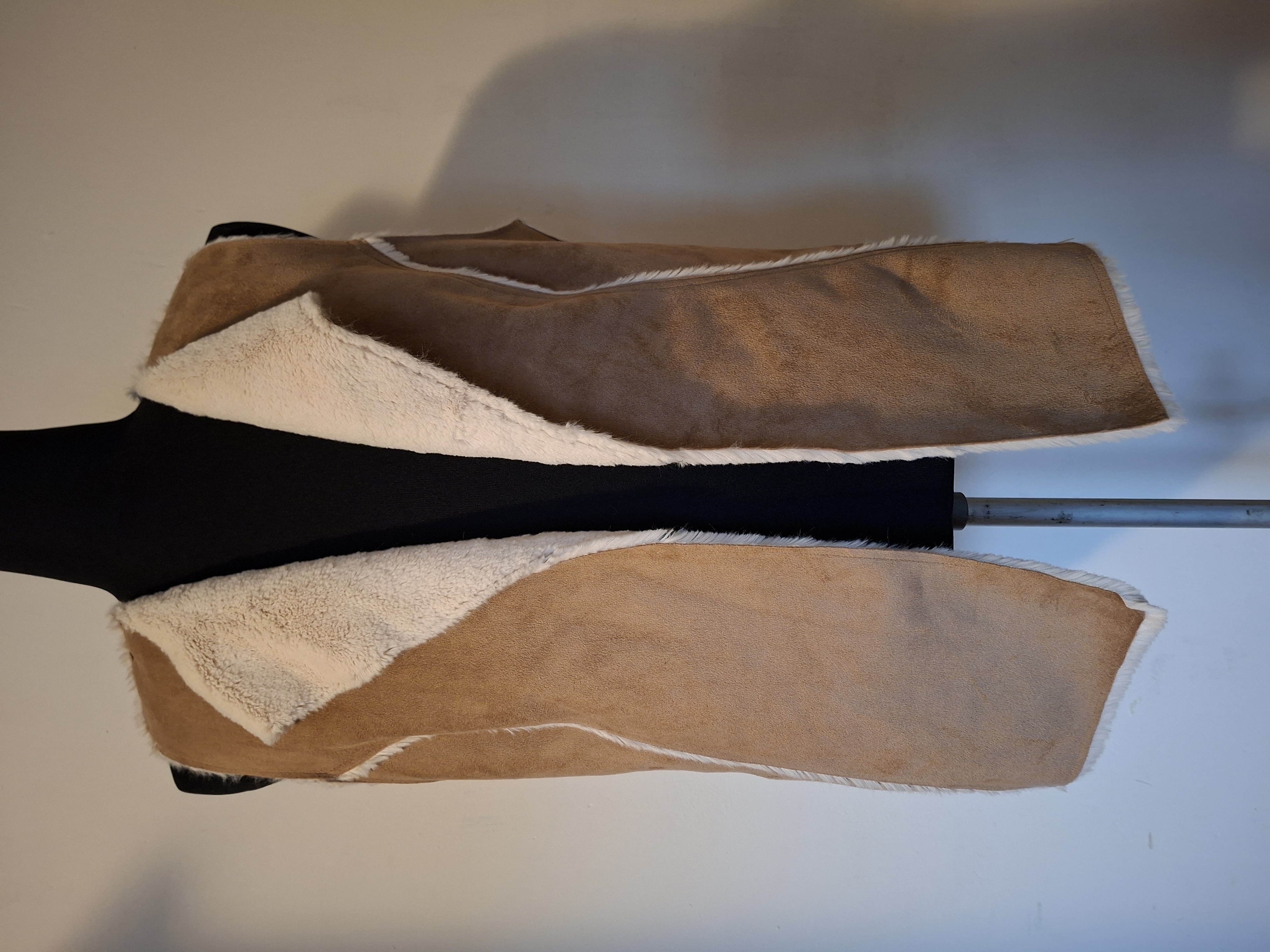 Canda Premium lammy coat bodywarmer - Camel/cognac