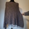 Gebreide poncho met golfpatroon en franjes - Taupe/bruin
