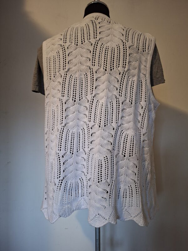 Paola! mouwloos opengewerkt gebreid vest - Wit - Maat 44