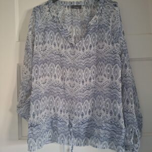 Yessica blouse met blauwe print maat M