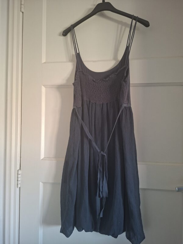 Donkergrijs zomerjurkje maat M