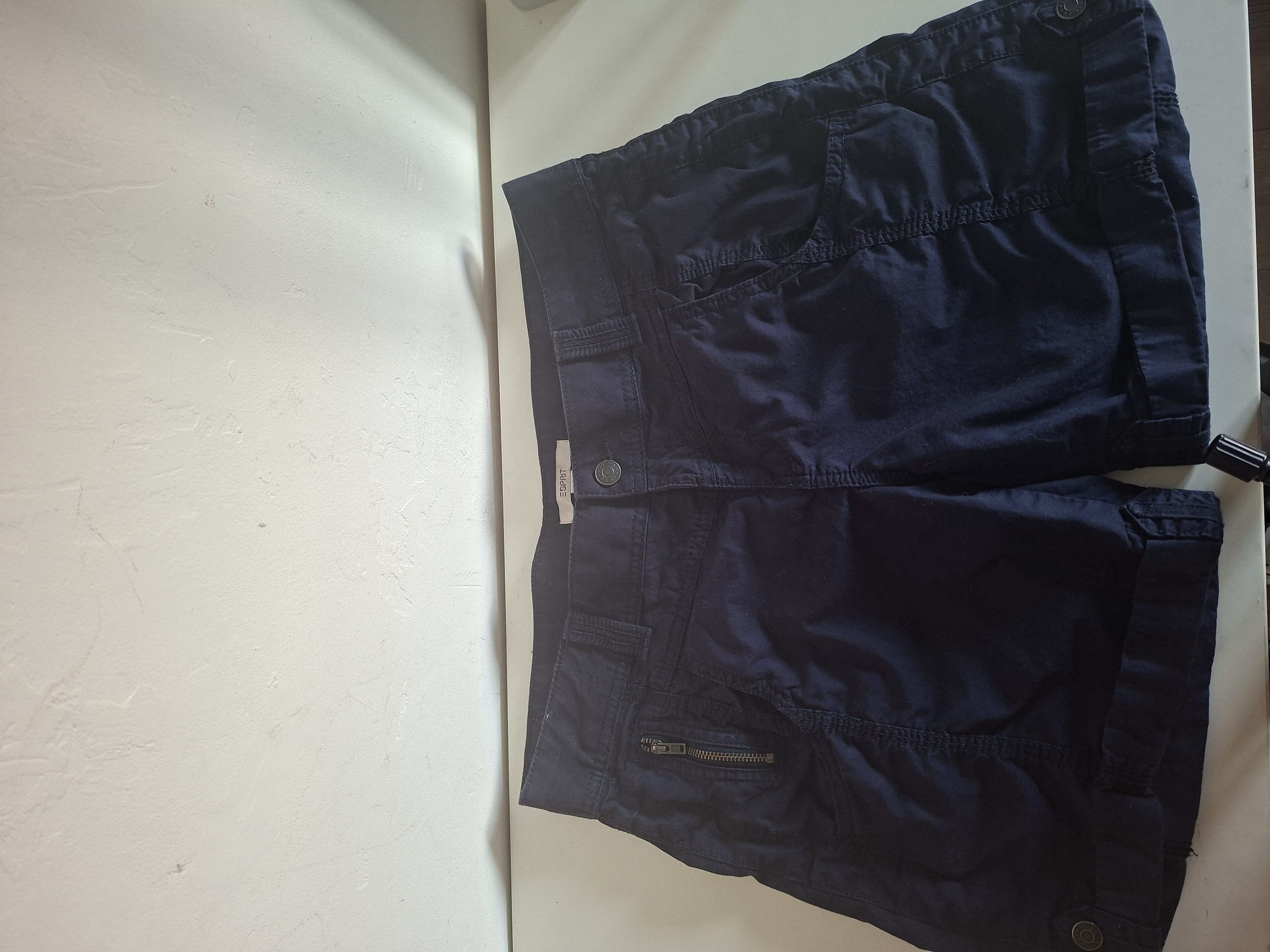 Esprit donkerblauwe korte broek maat 38
