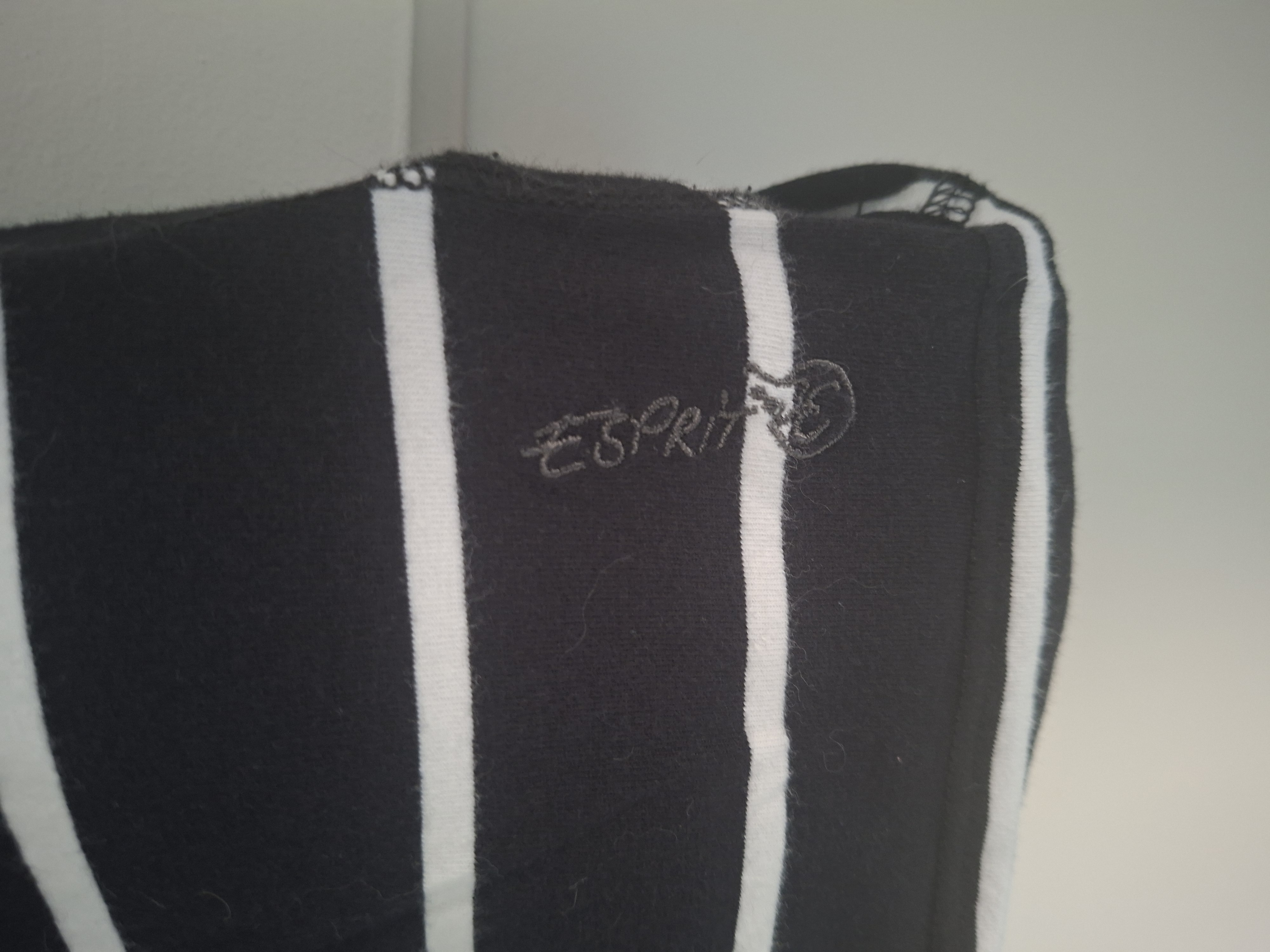 20260226_114302 Esprit gestreepte haltertop maat M