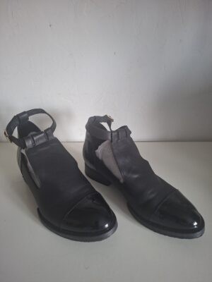 Zwarte leren schoenen open model maat 38