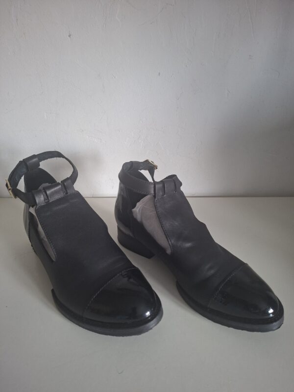 Zwarte leren schoenen open model maat 38