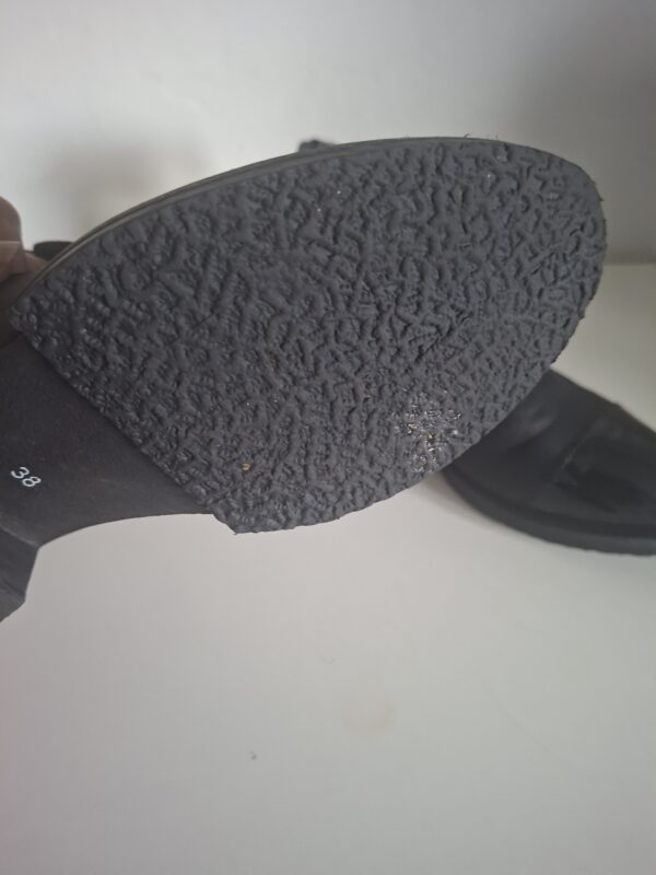 Zwarte leren schoenen open model maat 38