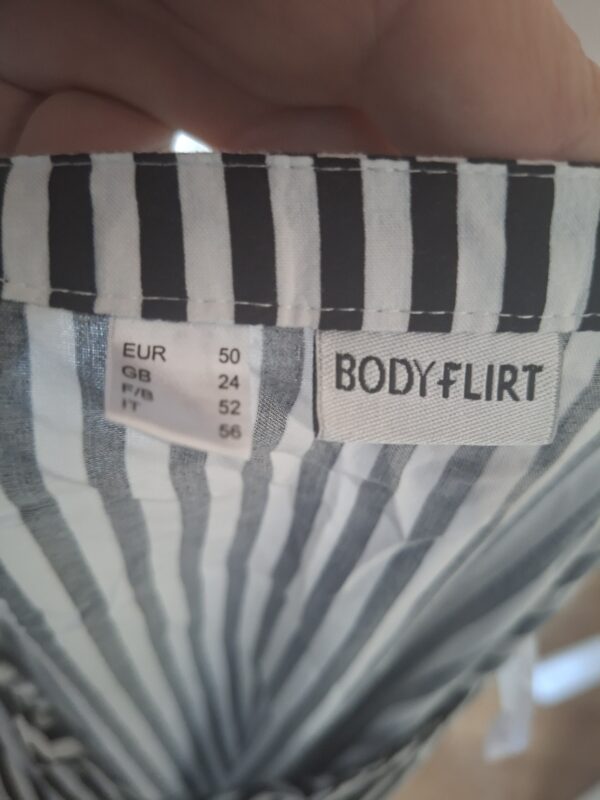 Body Flirt lange blouse/tuniek - Zwart-wit gestreept - Maat 50