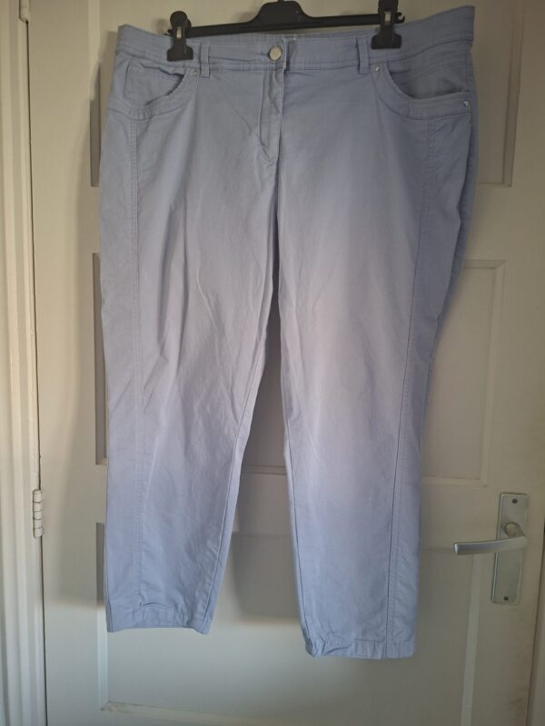 C&A (Canda) Broek Lichtblauw Maat 48