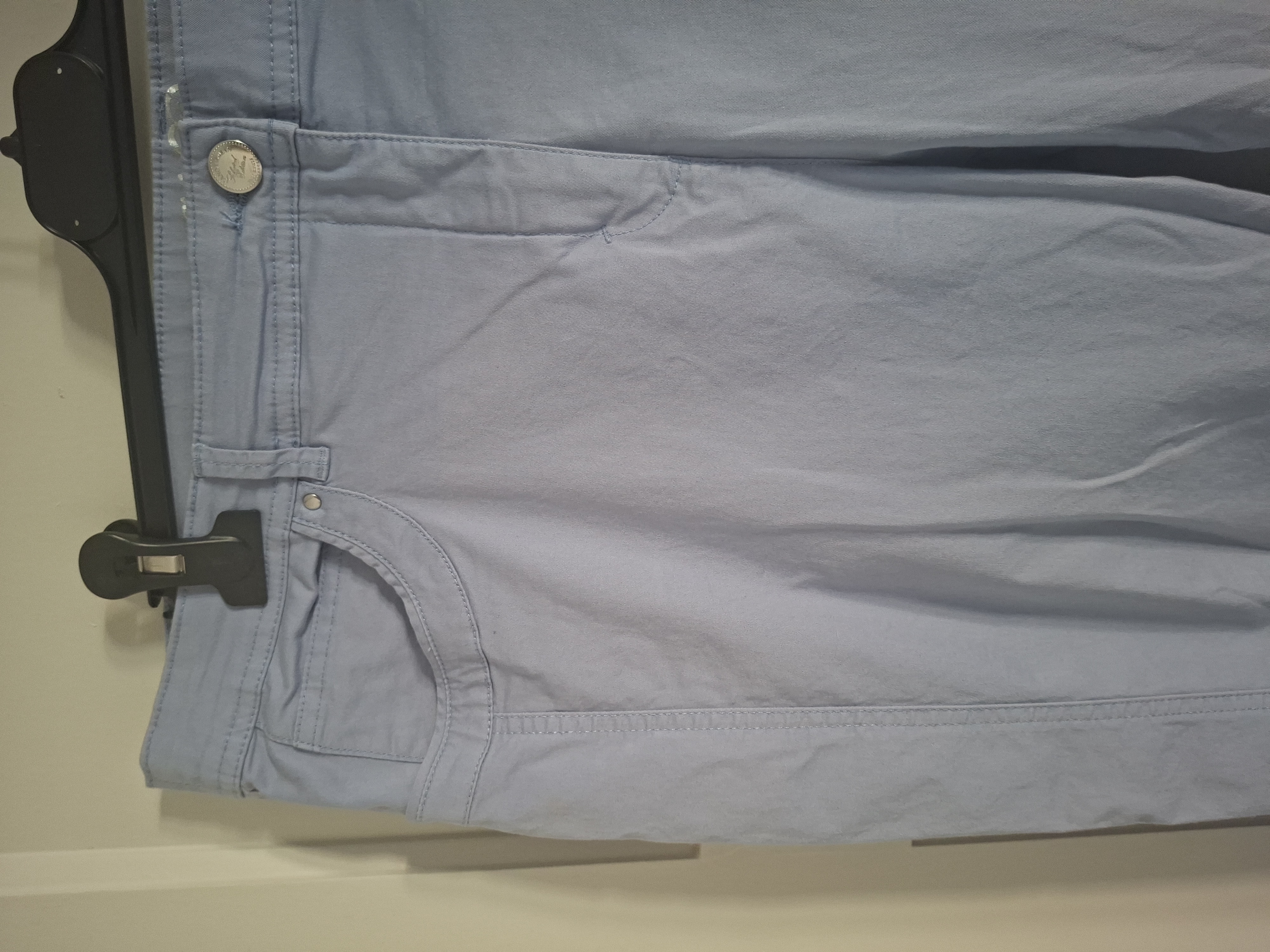 20260226_113923_001 C&A (Canda) Broek Lichtblauw Maat 48