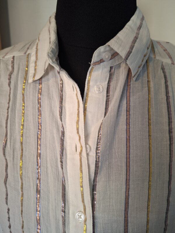 Knoopblouse wit metallic strepen maat S