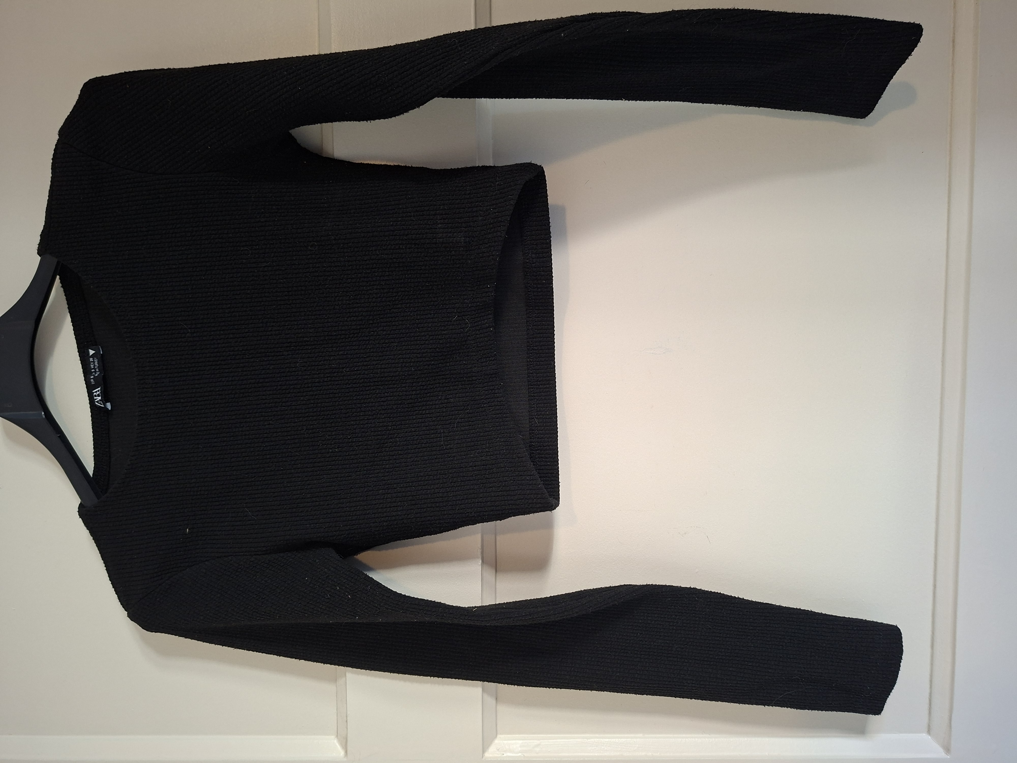 ZARA Kledingpakket 2 Crop Tops Zwart Maat S