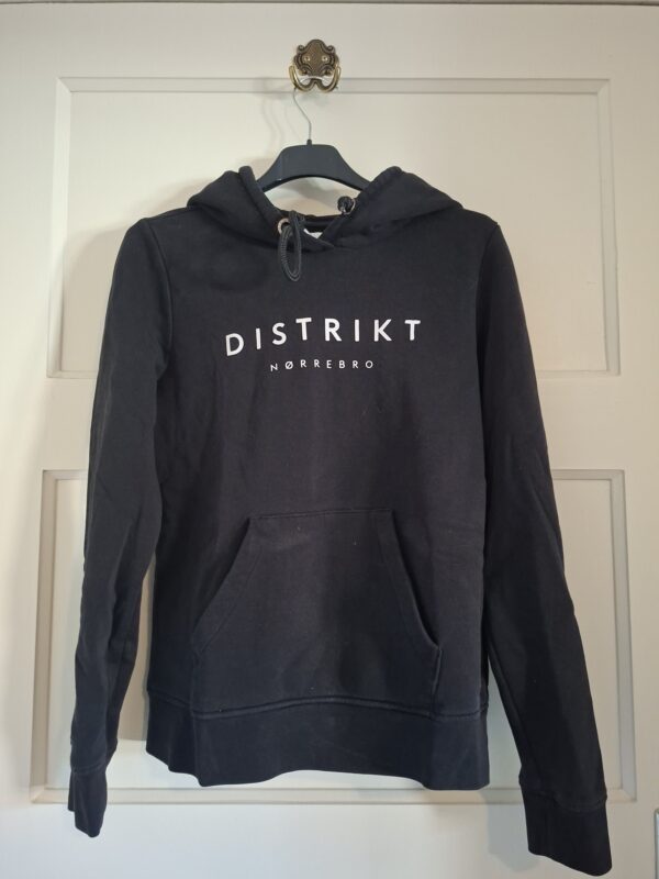 Distrikt Nørrebro Hoodie Zwart Maat S