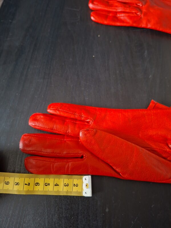 20260307_170358 Leren handschoenen rood met strik maat XS/S