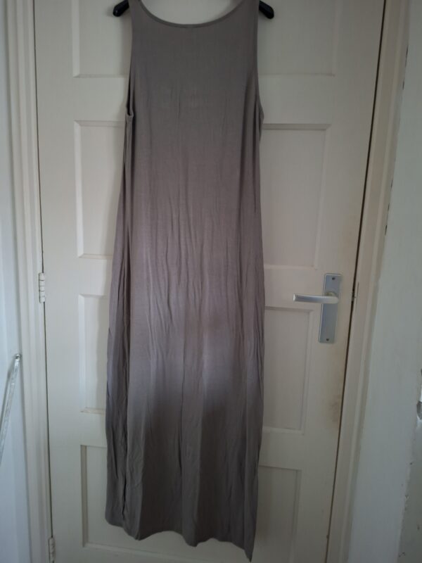 Soya Concept maxi jurk taupe mouwloos maat M