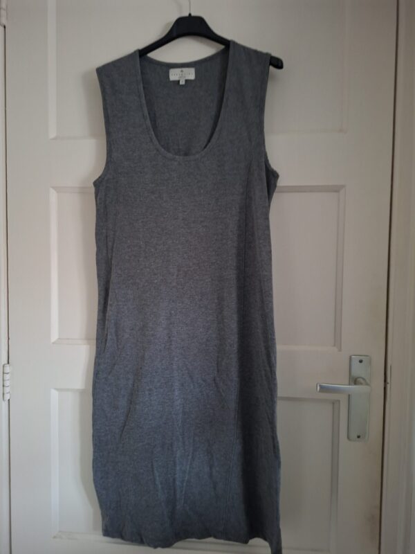 Essentiel Antwerp jurk grijs mouwloos met tailleband maat 3 (M)