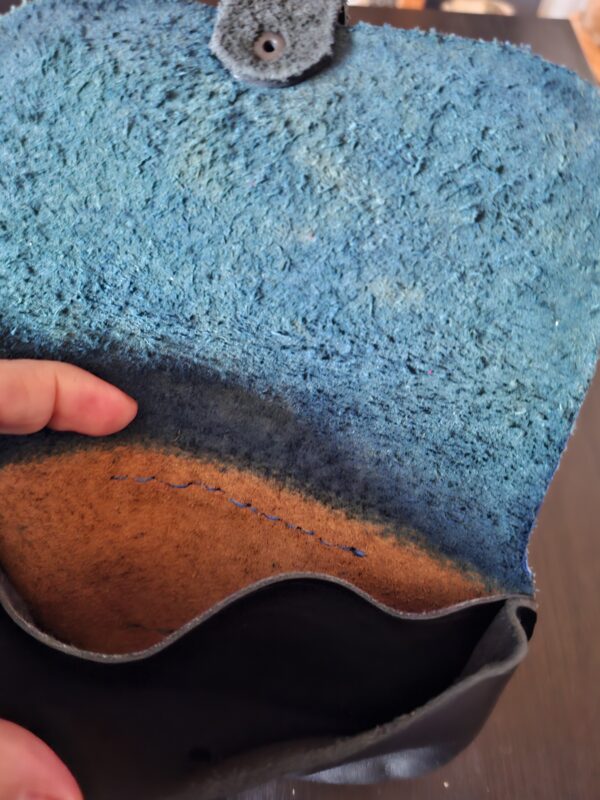 Leren riemtasje zwart blauw handgemaakt gesp-sluiting