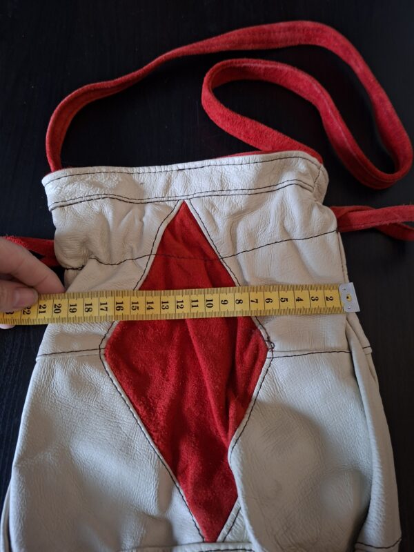 Lederen buideltasje crème rood suède handgemaakt