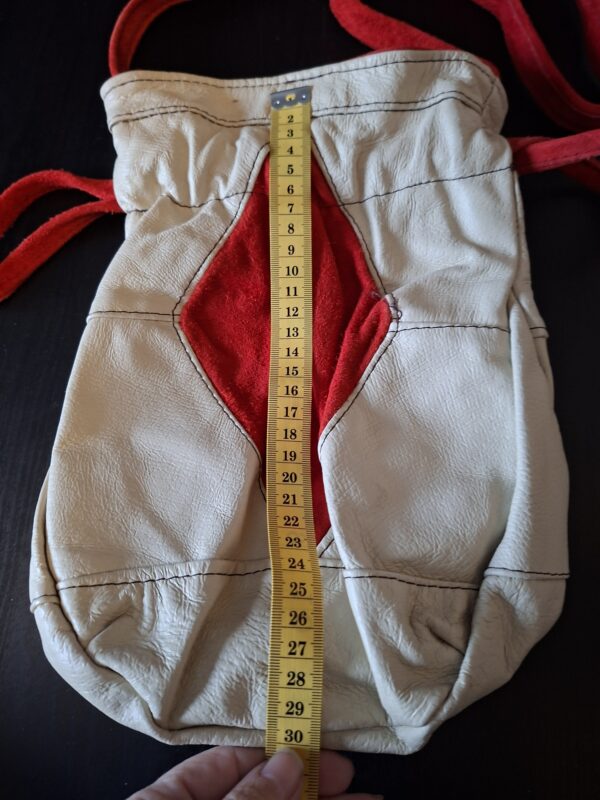 Lederen buideltasje crème rood suède handgemaakt