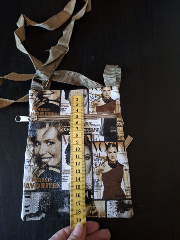 Crossbody tasje Vogue print beige/zwart