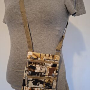 Crossbody tasje Vogue print beige/zwart