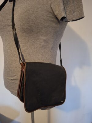 Berba leren handtas cognac/donkerbruin compact 20x18 cm