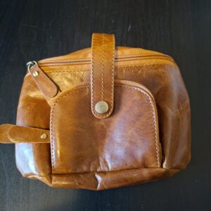 Leren heuptasje cognac washed vintage riemlussen 17x14 cm