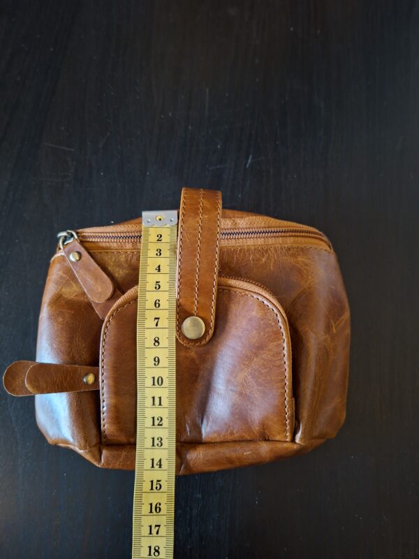 Leren heuptasje cognac washed vintage riemlussen 17x14 cm