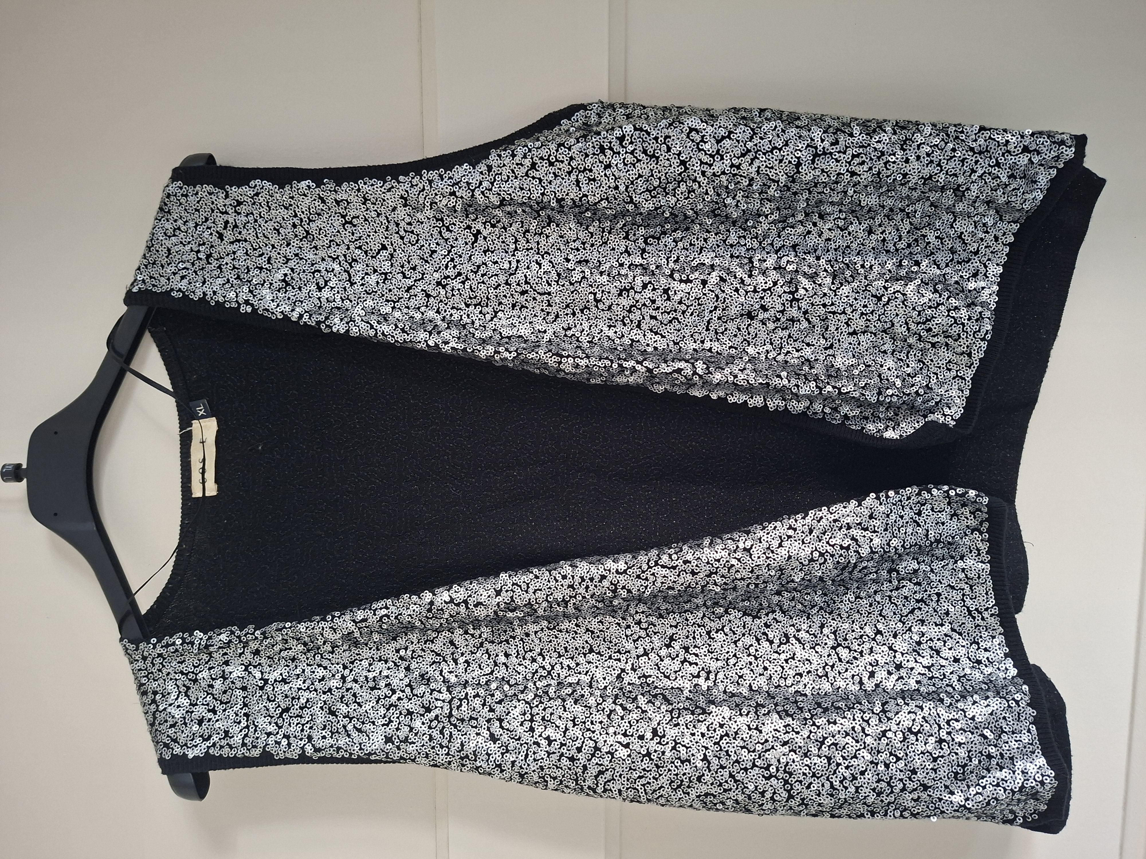 20260311_144926 Costes pailletten gilet zwart zilver maat XL (ook L/M)