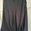 Zwart mouwloos topje tuniek met drapering en uitsnijding maat M/L