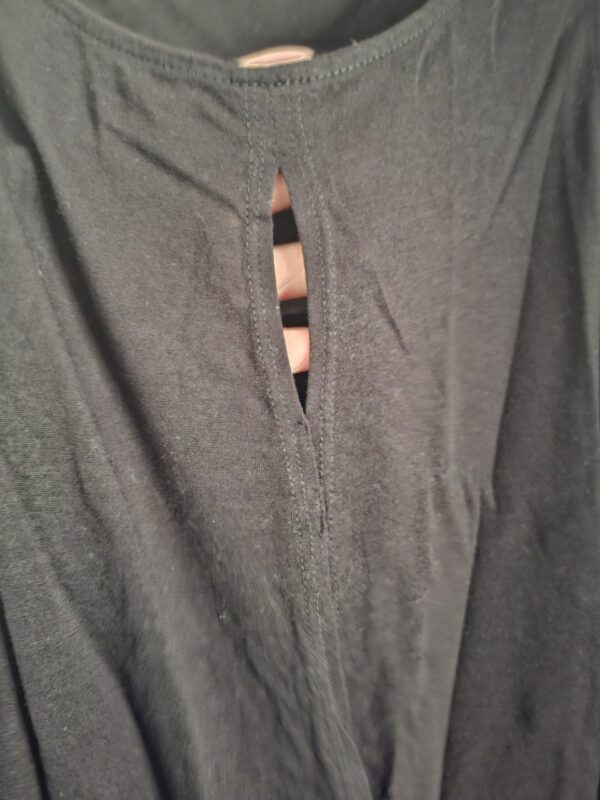 Zwart mouwloos topje tuniek met drapering en uitsnijding maat M/L