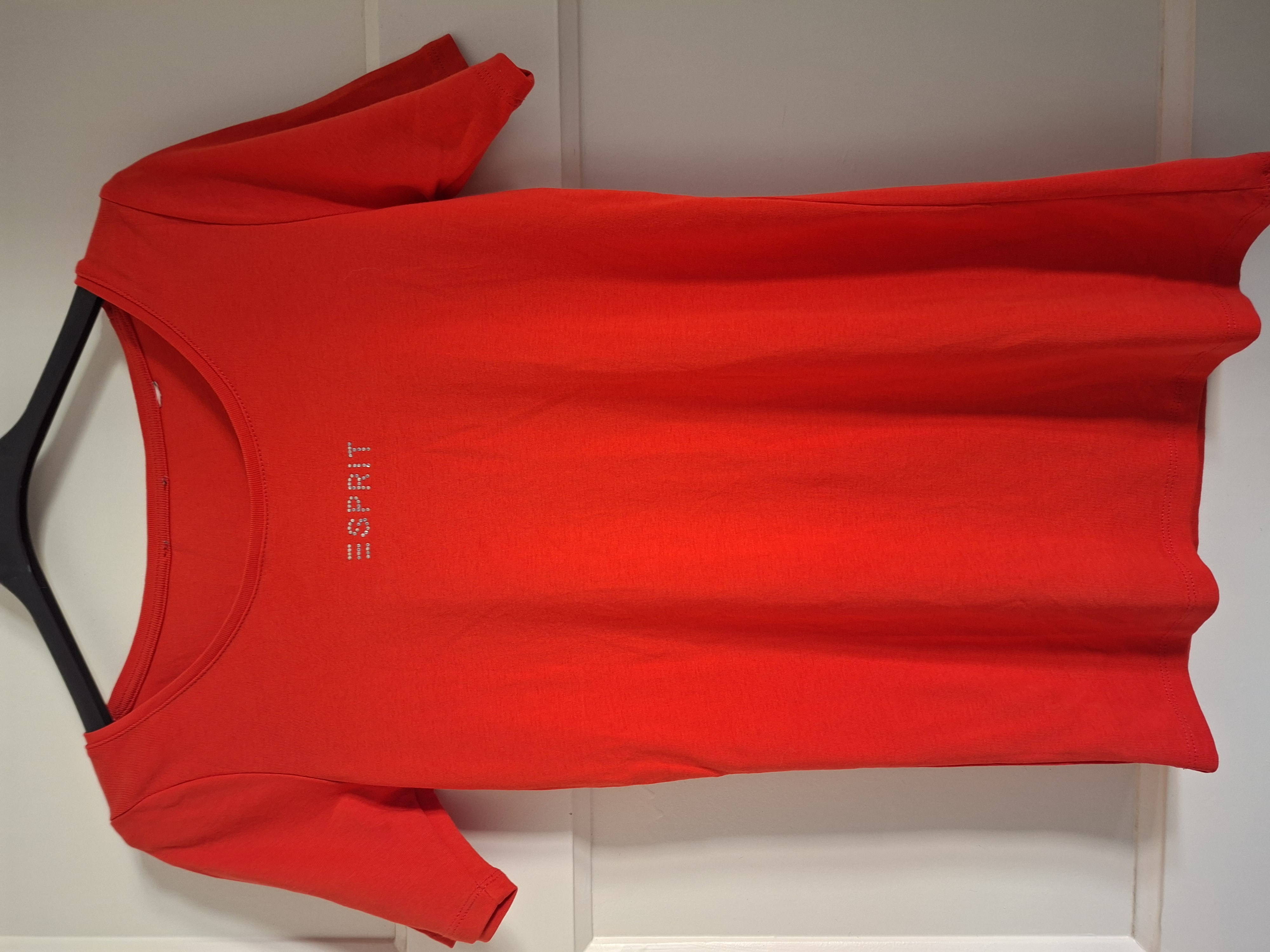 20260311_150050 Esprit T-shirt rood strass logo maat M