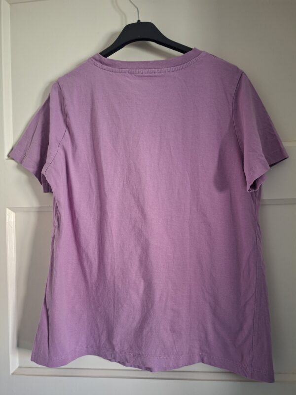 20260311_151520 Lila T-shirt ronde hals maat S/M