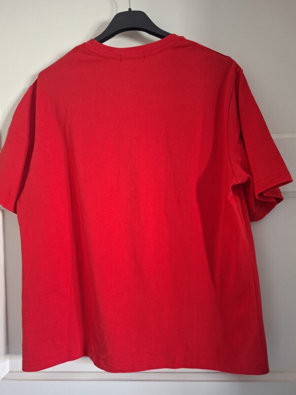 20260311_152008 Rood T-shirt ronde hals oversized maat S/M