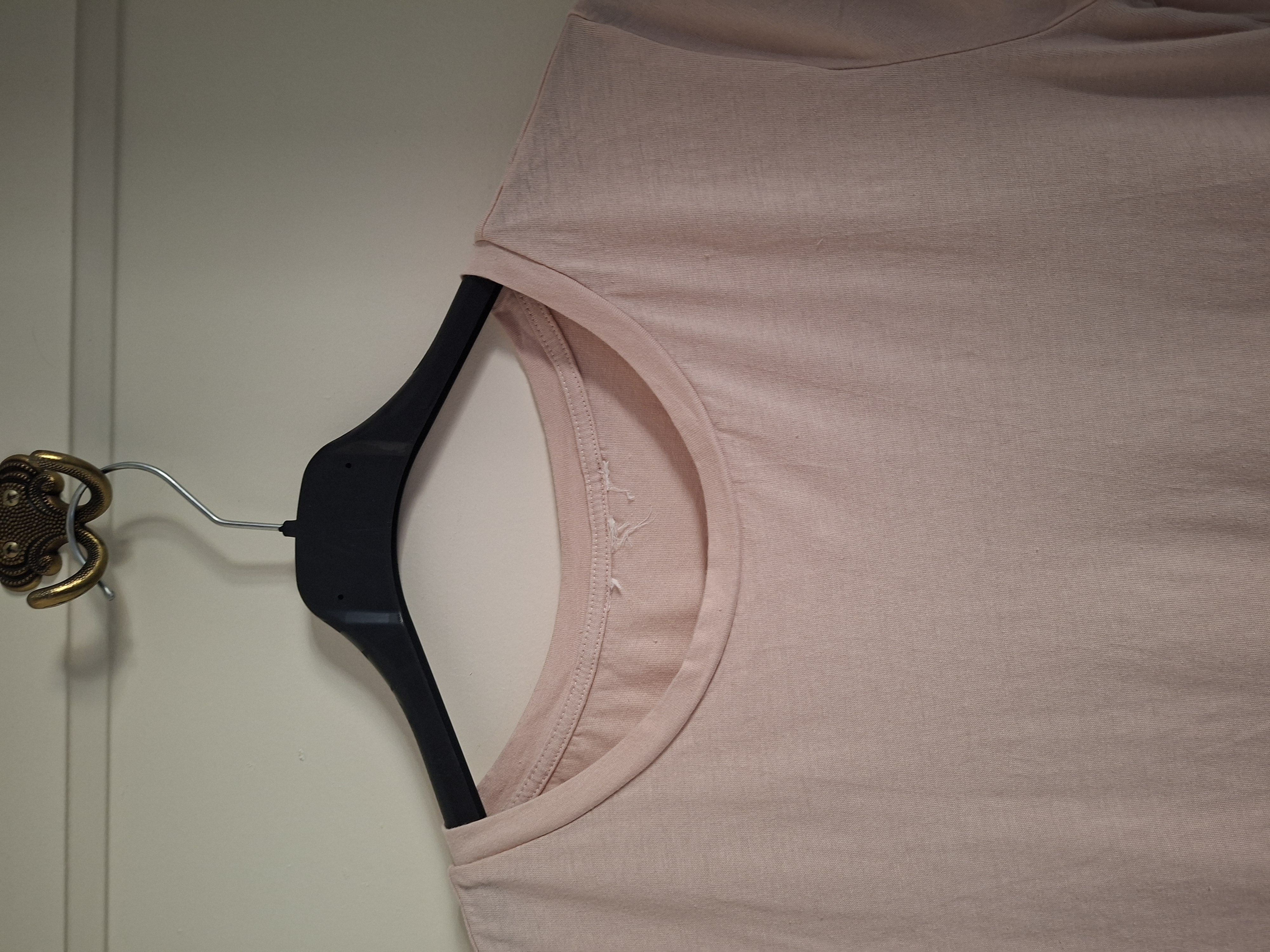 Basic t-shirt zalm crème maat 38