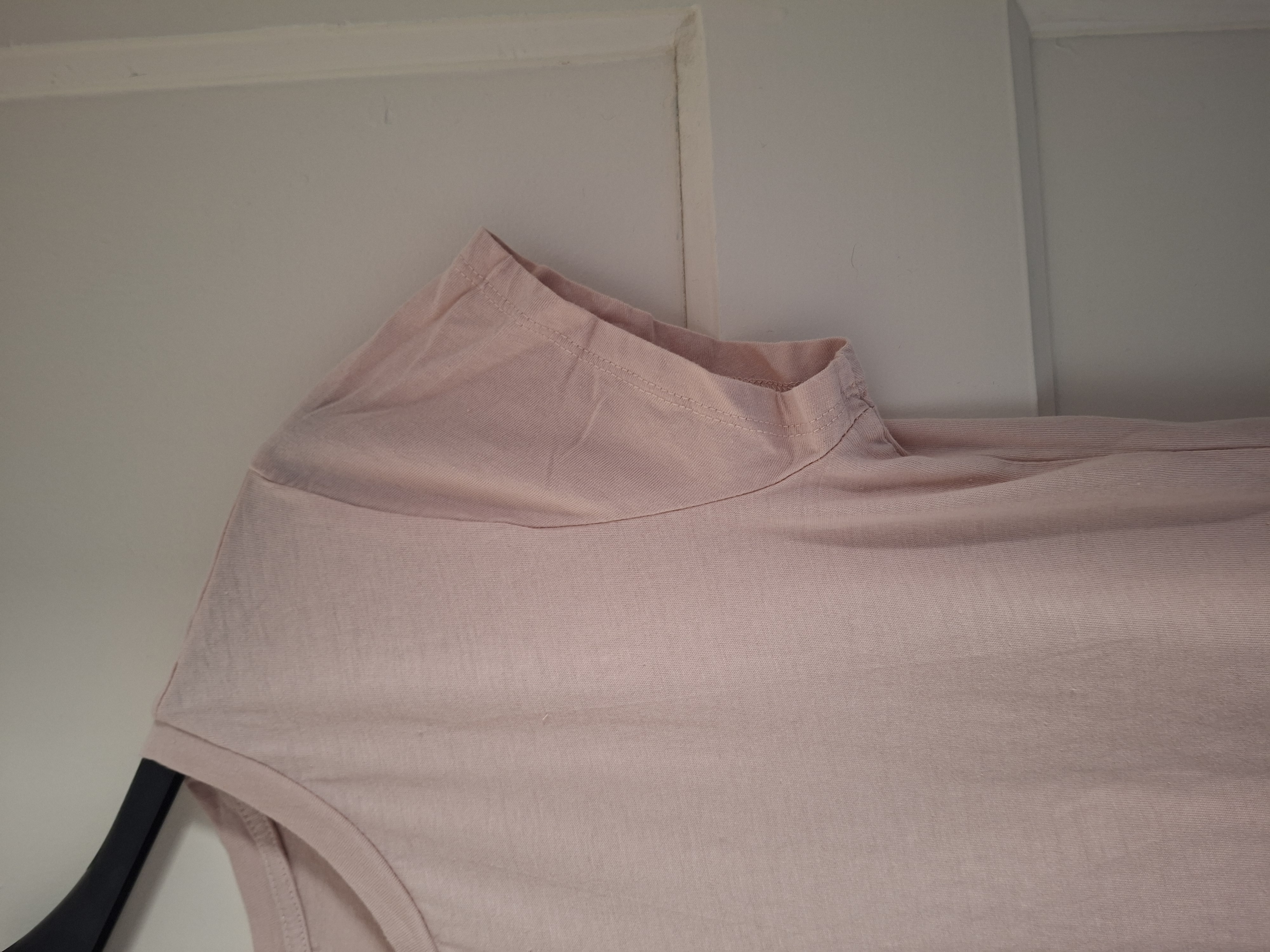 Basic t-shirt zalm crème maat 38