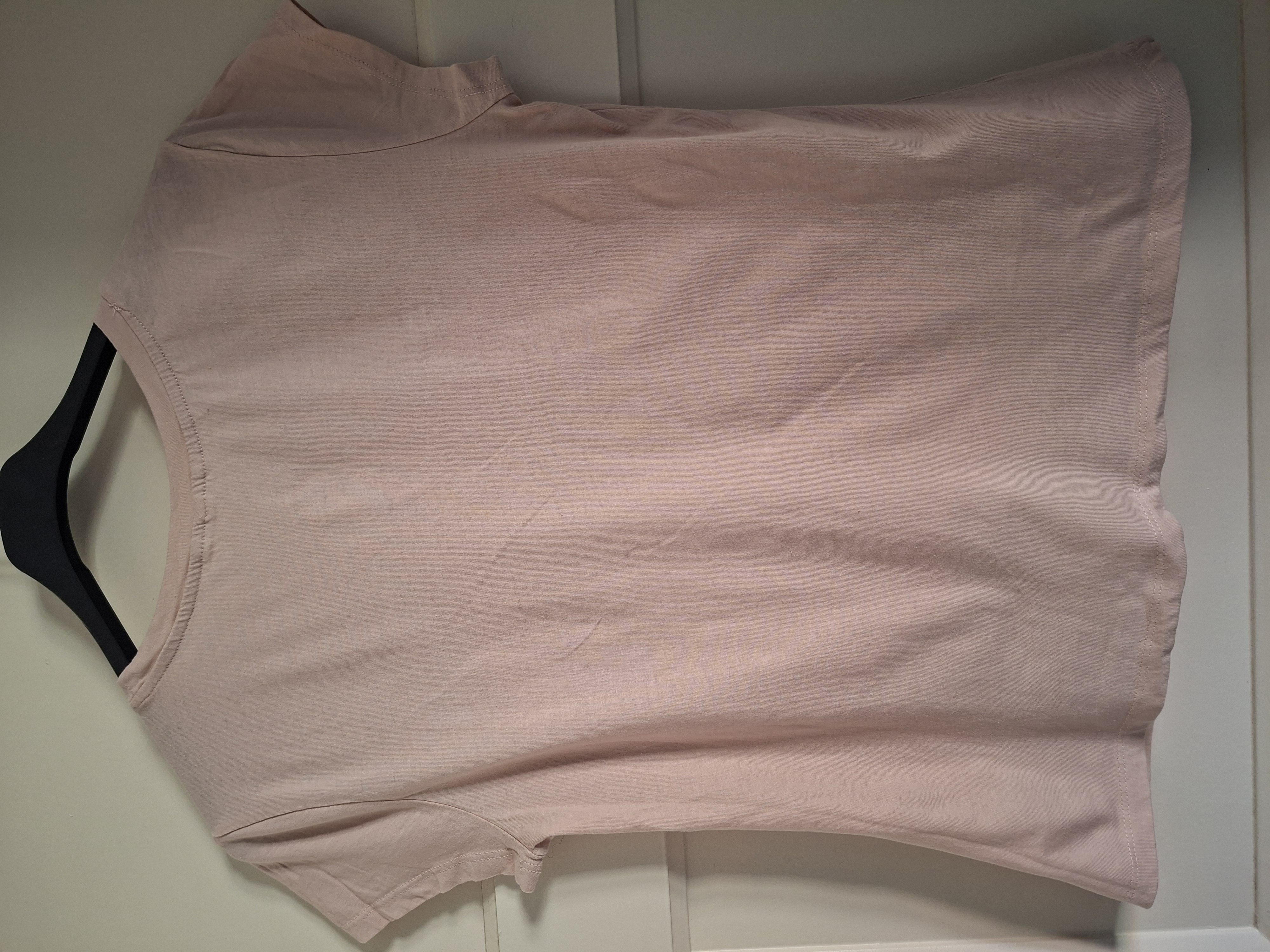 Basic t-shirt zalm crème maat 38