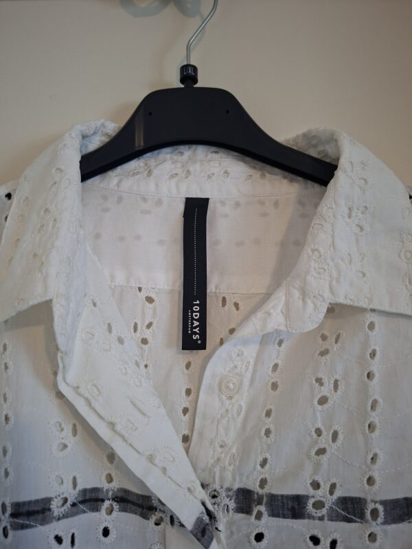 10DAYS Amsterdam broderie blouse-jasje wit/grijs maat M